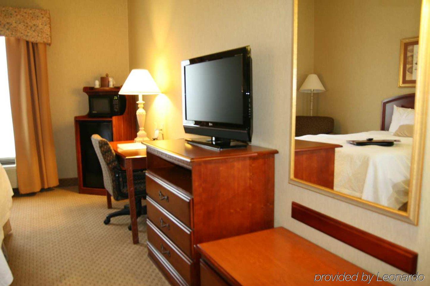 Hampton Inn Chicopee - Springfield Exterior foto