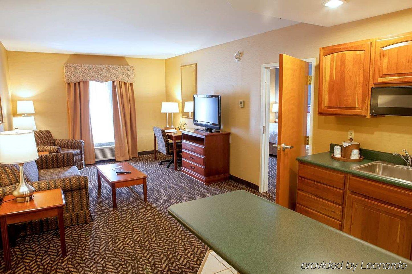 Hampton Inn Chicopee - Springfield Exterior foto