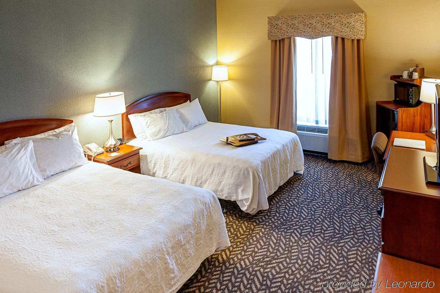 Hampton Inn Chicopee - Springfield Exterior foto
