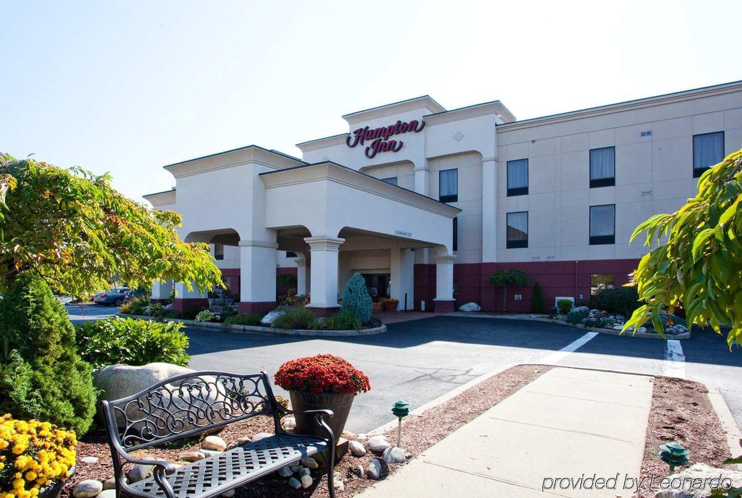 Hampton Inn Chicopee - Springfield Exterior foto