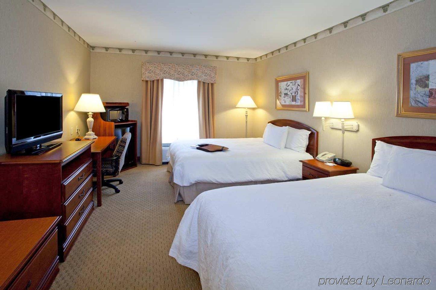 Hampton Inn Chicopee - Springfield Exterior foto